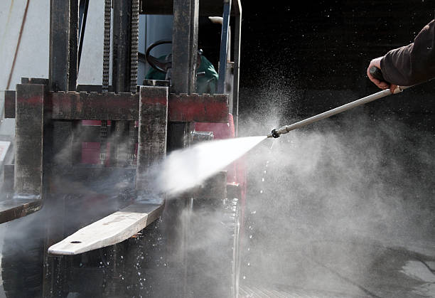 Best Machinery and Equipment Cleaning  in Clovis, CA